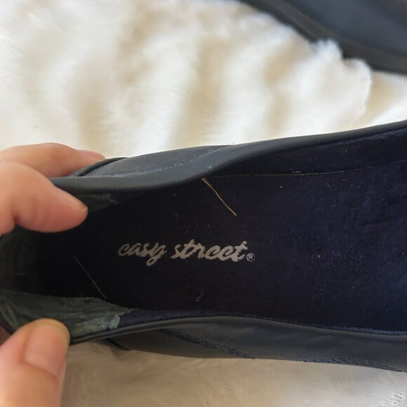 Easy Street Comfort Loafers Womens 8 Blue Closed Toe - Picture 6 of 6